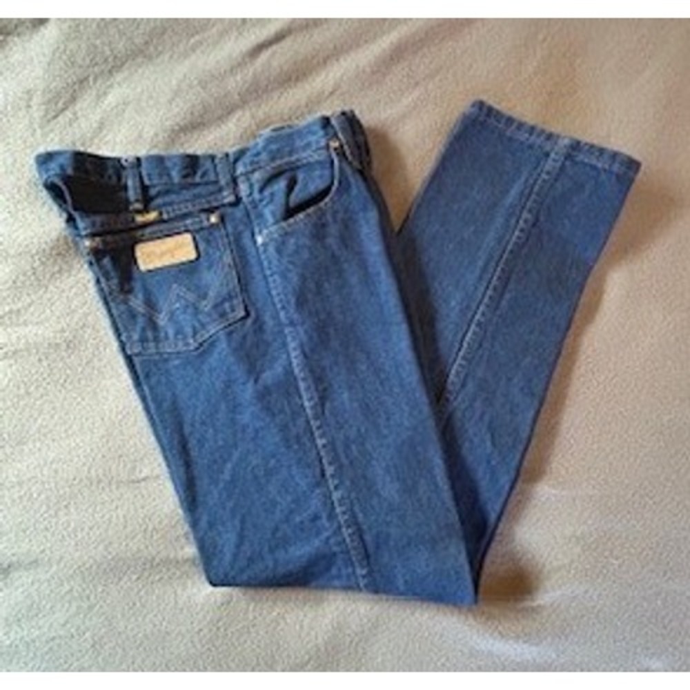 Wrangler Men 13MWZ Jeans Dark Wash Classic Denim cowboy CutSize 35x32
